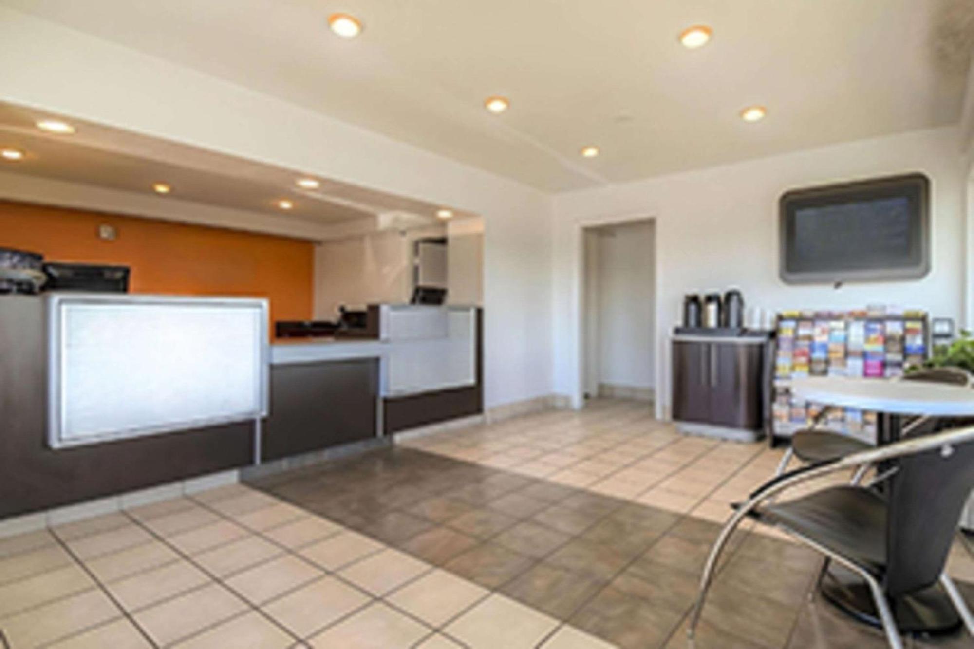 Park Inn By Radisson, Las Vegas Boulder Hwy Exterior foto
